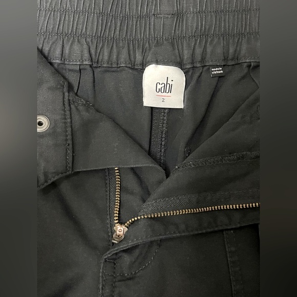 Cabi Discovery Shorts - Picture 6 of 6